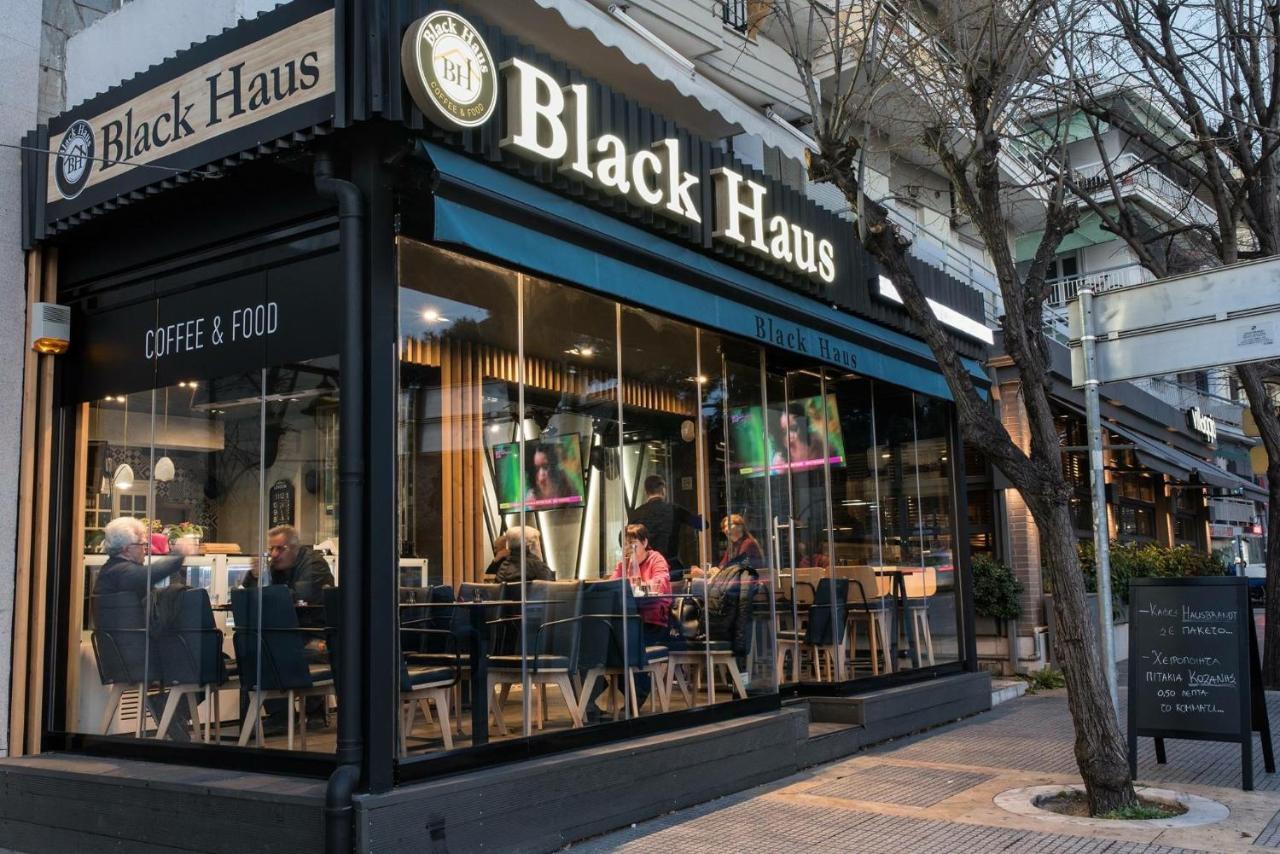 Blackhaus Young Mini Szaloniki Kültér fotó